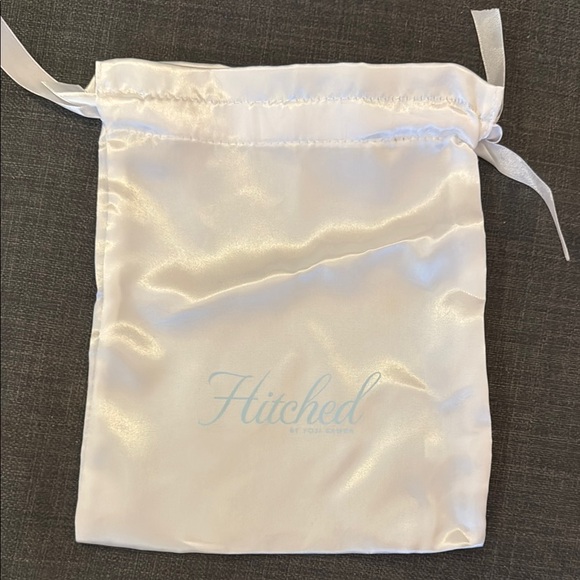 Yosi Samra Women's Ballet Flats with Ostrich Feather Pom-Pom Detail - Picture 4 of 9